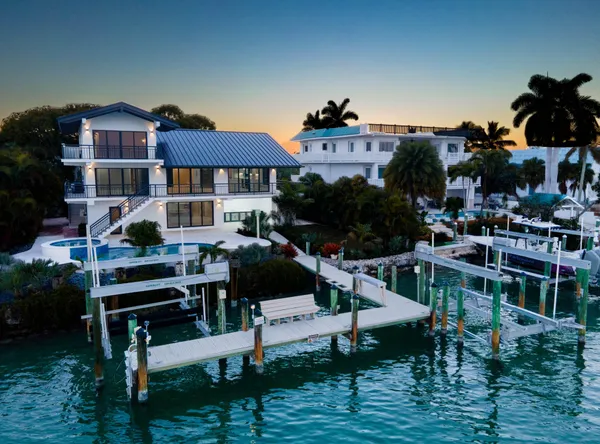 $6,975,000 | 228 Tide Avenue, Tavernier, FL 33070