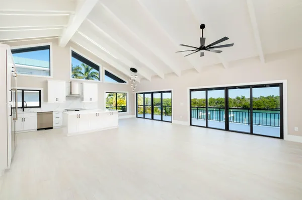 $6,975,000 | 228 Tide Avenue, Tavernier, FL 33070