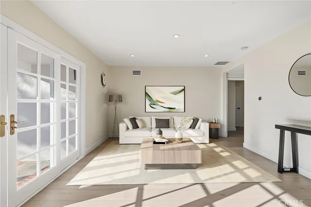 $1,099,000 | 9233 Swinton Avenue, North Hills, CA 91343