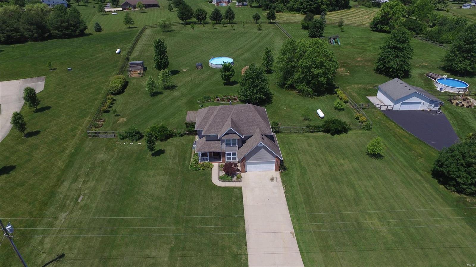 229 South Meadow Ridge Trail Edwardsville, IL 62025 - Photo 53 of 62 Gallery Image 53
