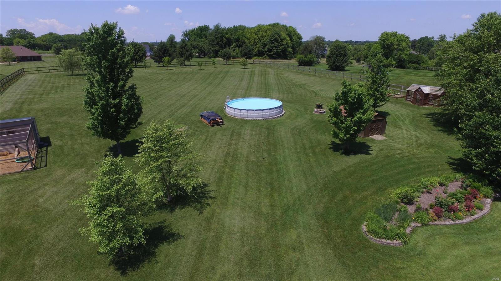 229 South Meadow Ridge Trail Edwardsville, IL 62025 - Photo 54 of 62 Gallery Image 54