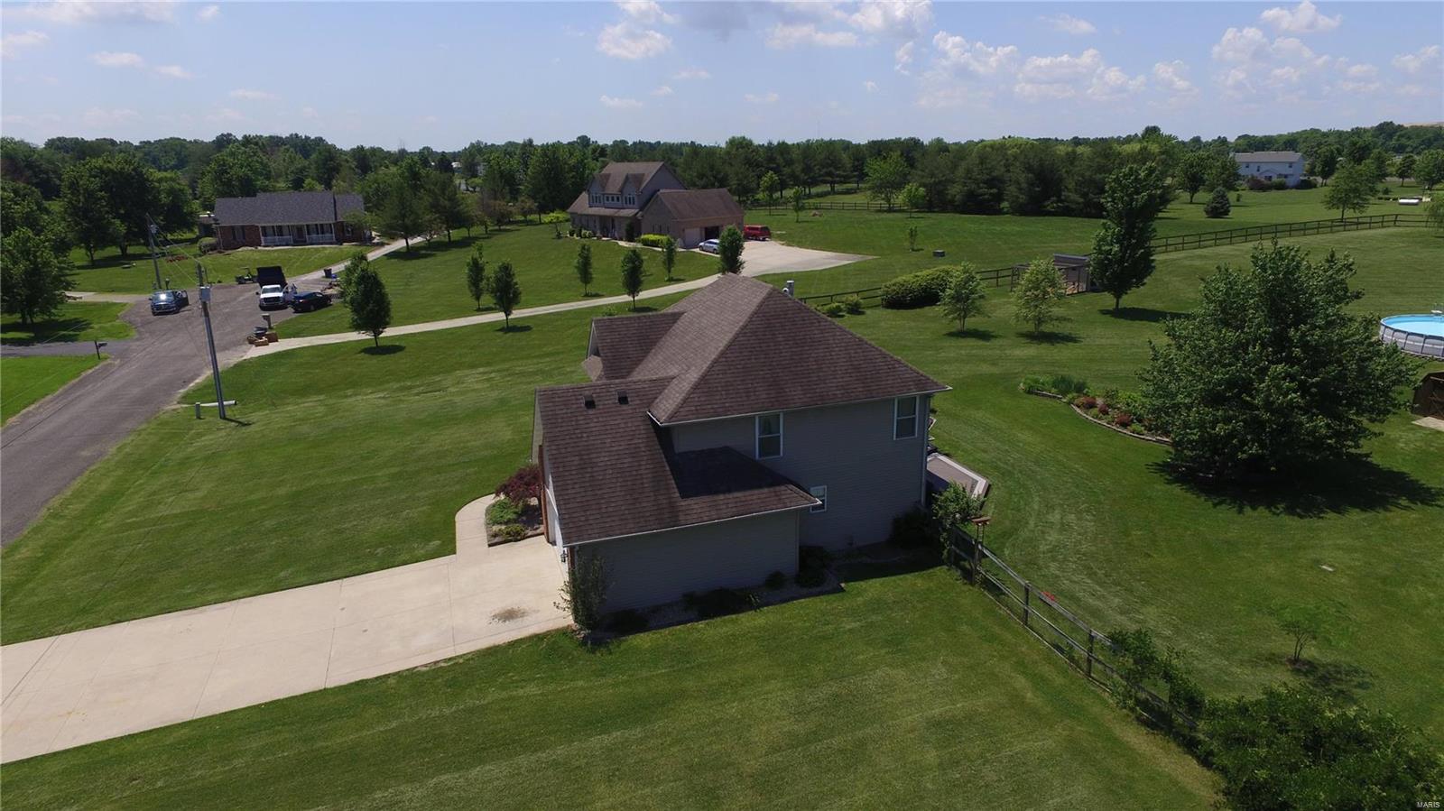 229 South Meadow Ridge Trail Edwardsville, IL 62025 - Photo 56 of 62 Gallery Image 56