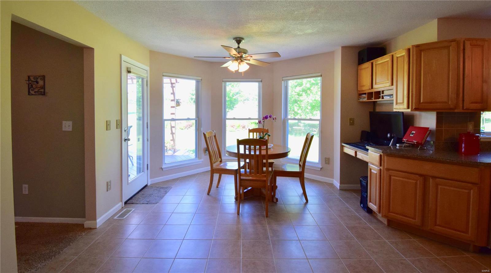 229 South Meadow Ridge Trail Edwardsville, IL 62025 - Photo 10 of 62 Gallery Image 10