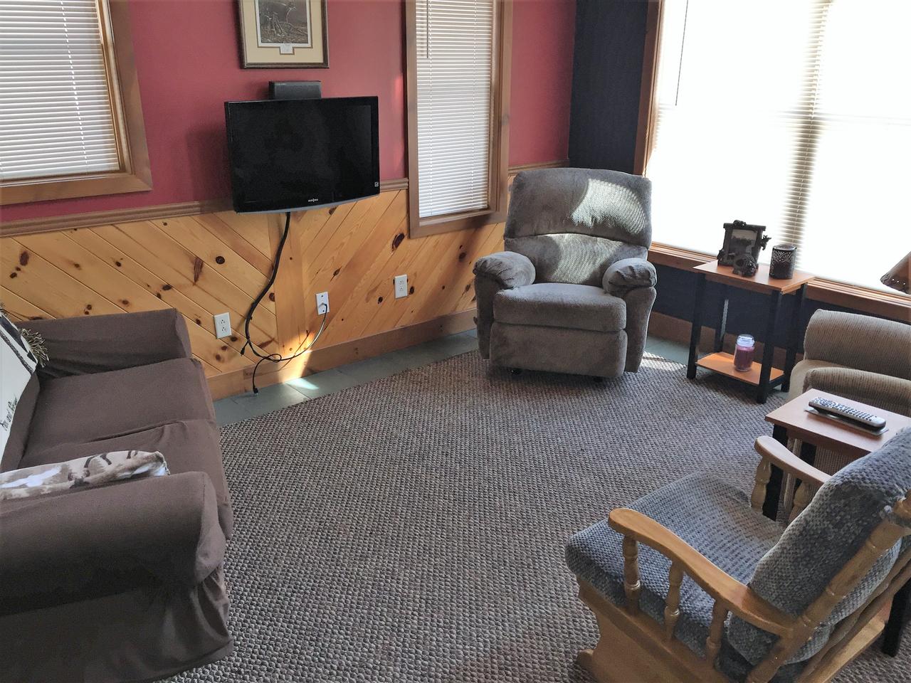 3984 Harbor Road Rhinelander, WI 54501 - Photo 6 of 19 Gallery Image 6