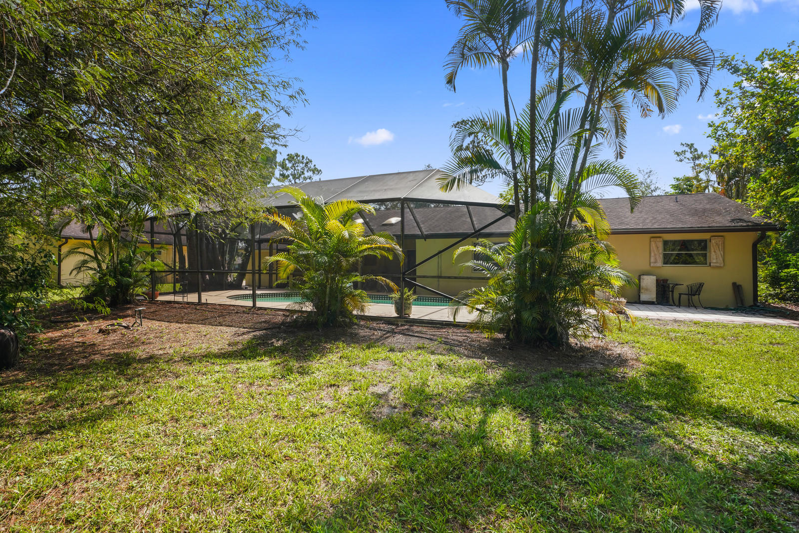 17089 Thunder Road Jupiter, FL 33478 - Photo 27 of 36 Back Yard