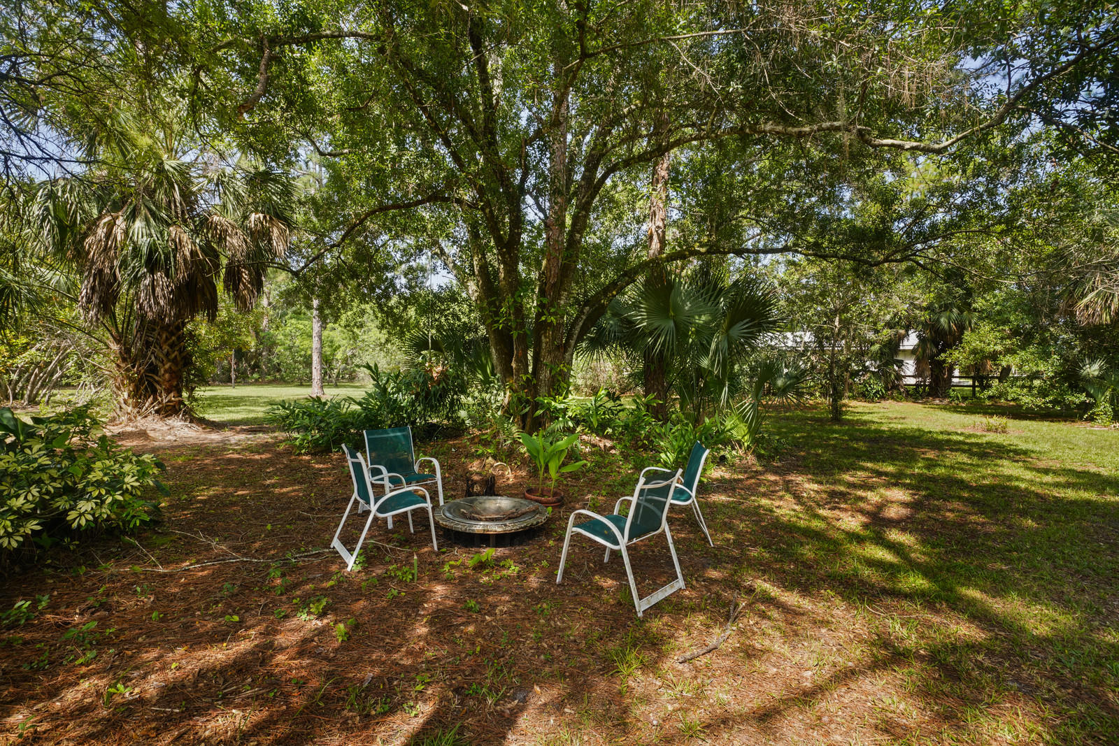 17089 Thunder Road Jupiter, FL 33478 - Photo 28 of 36 Back Yard