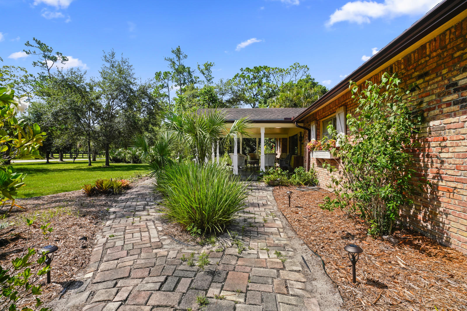 17089 Thunder Road Jupiter, FL 33478 - Photo 4 of 36 Front walkway