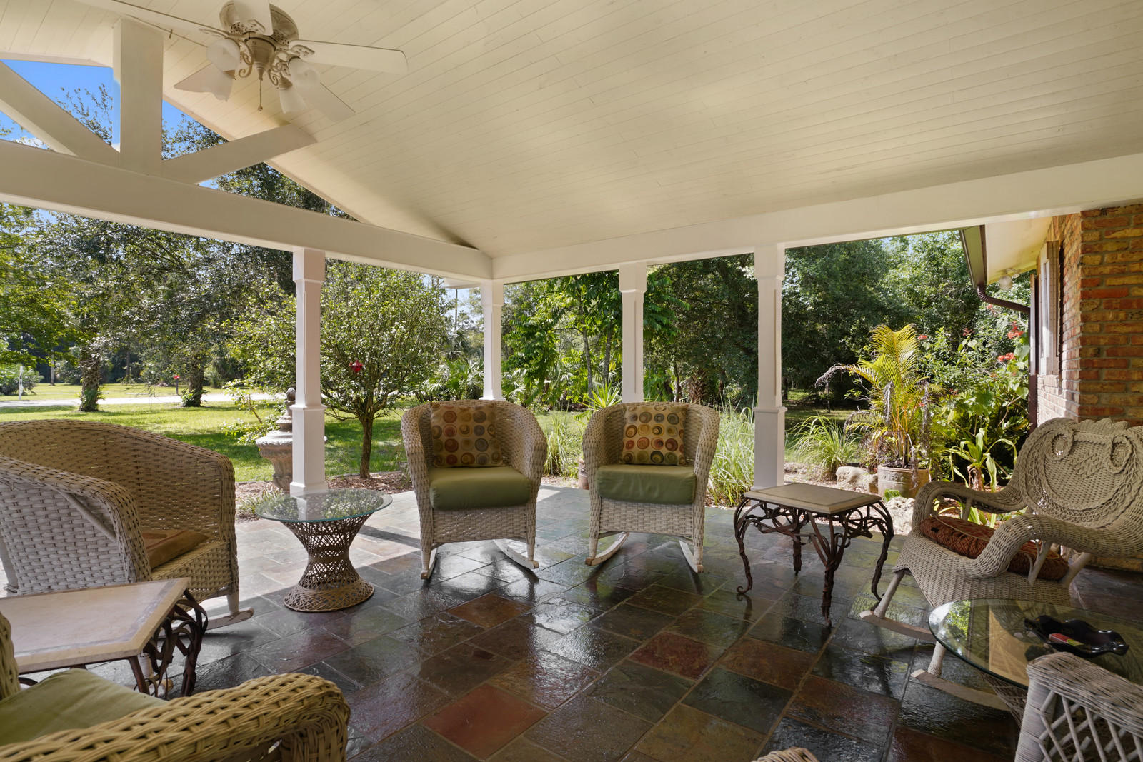17089 Thunder Road Jupiter, FL 33478 - Photo 5 of 36 Welcoming front porch