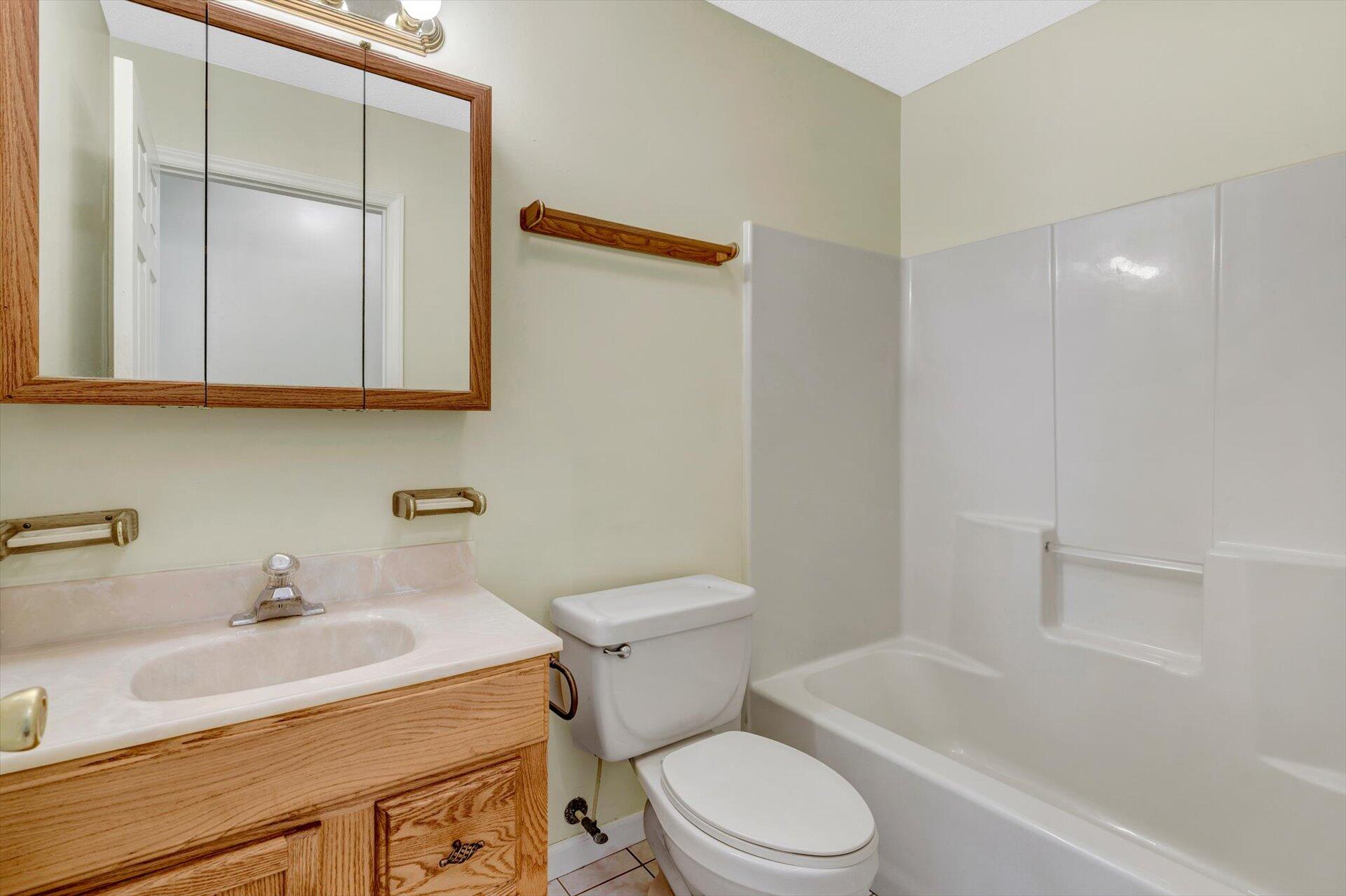 5925 Scruggs Road Moneta, VA 24121 - Photo 14 of 26 14-101920210058