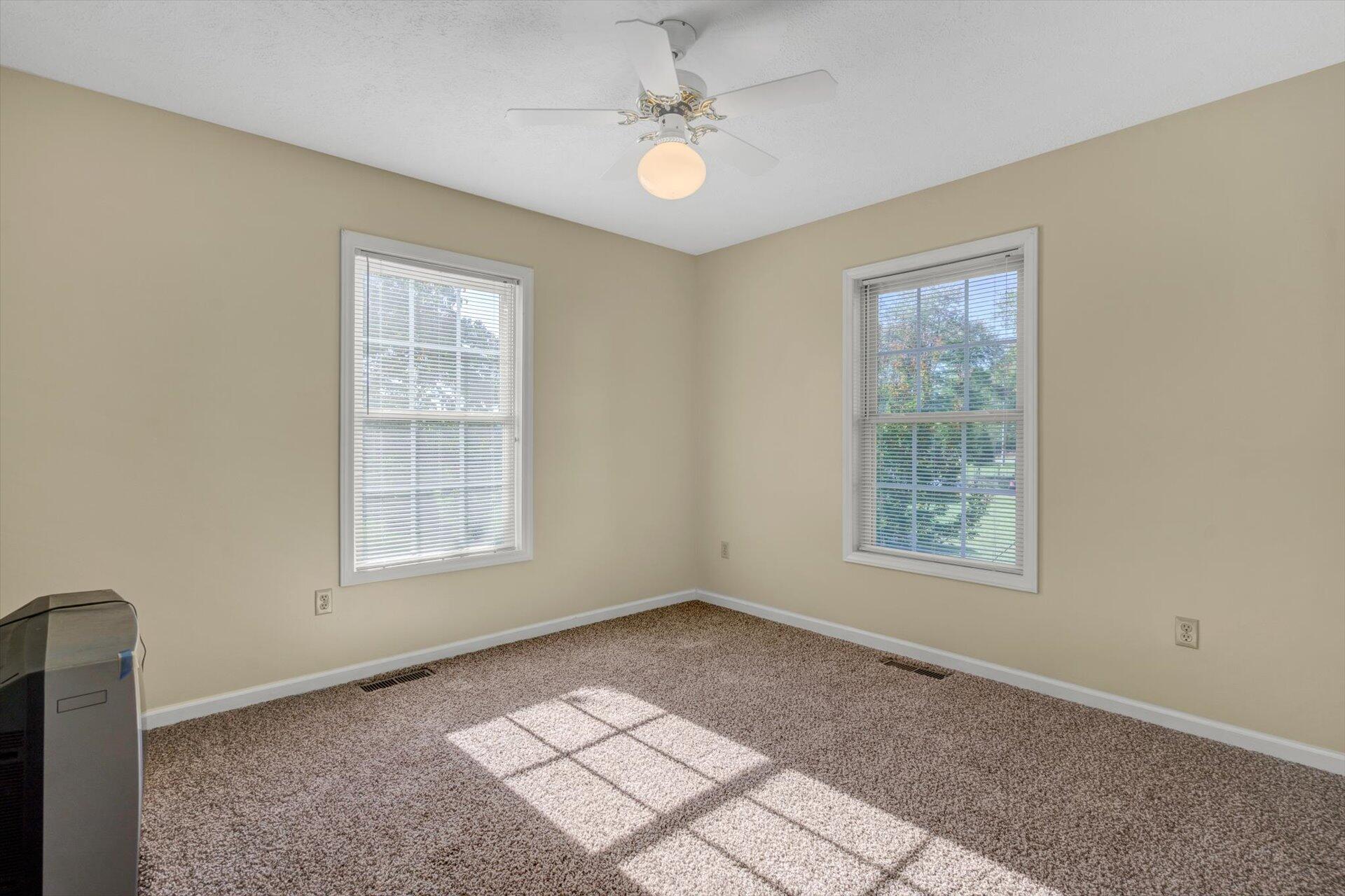 5925 Scruggs Road Moneta, VA 24121 - Photo 18 of 26 18-101920210062
