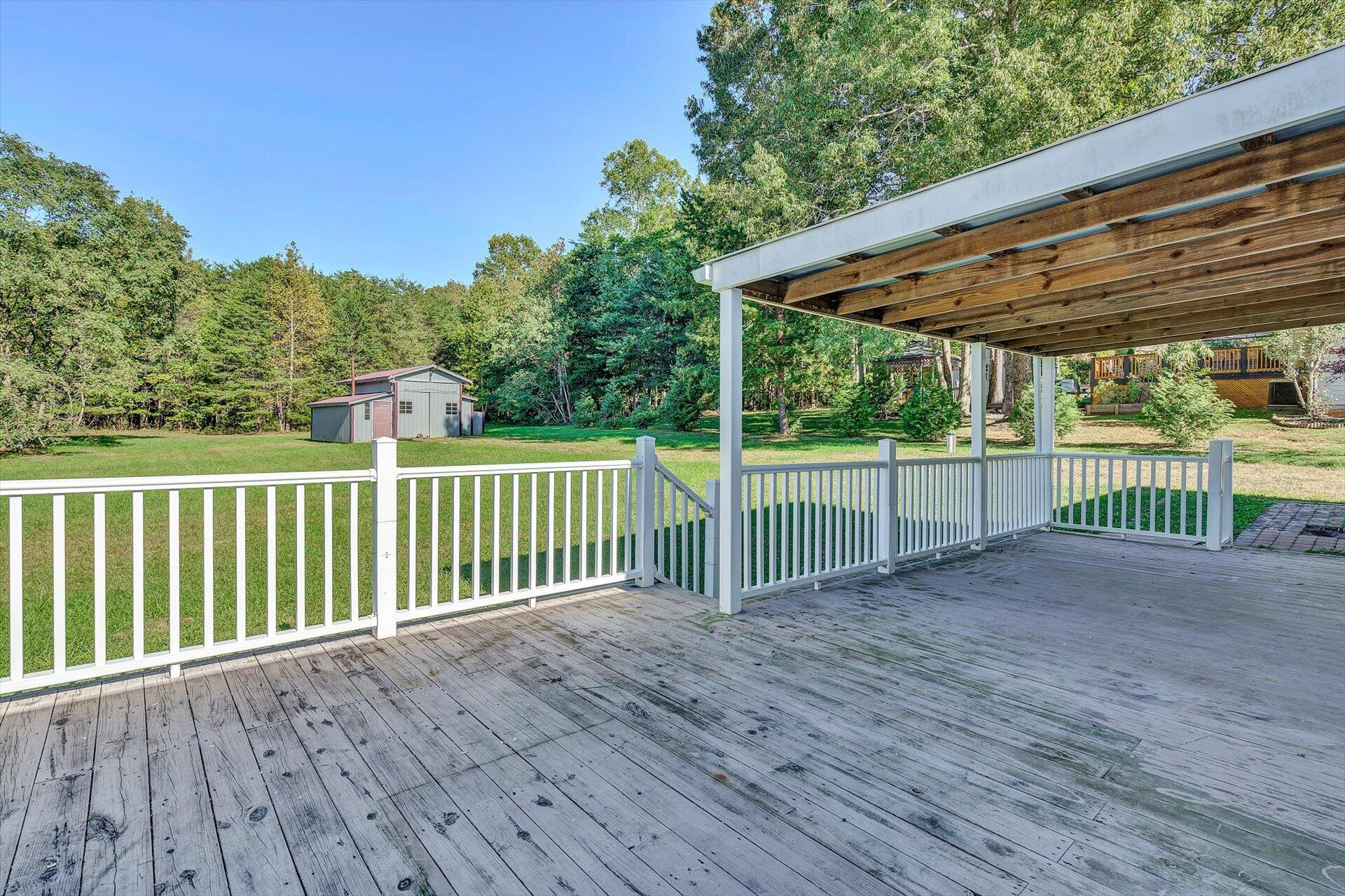 5925 Scruggs Road Moneta, VA 24121 - Photo 20 of 26 20-101920210064