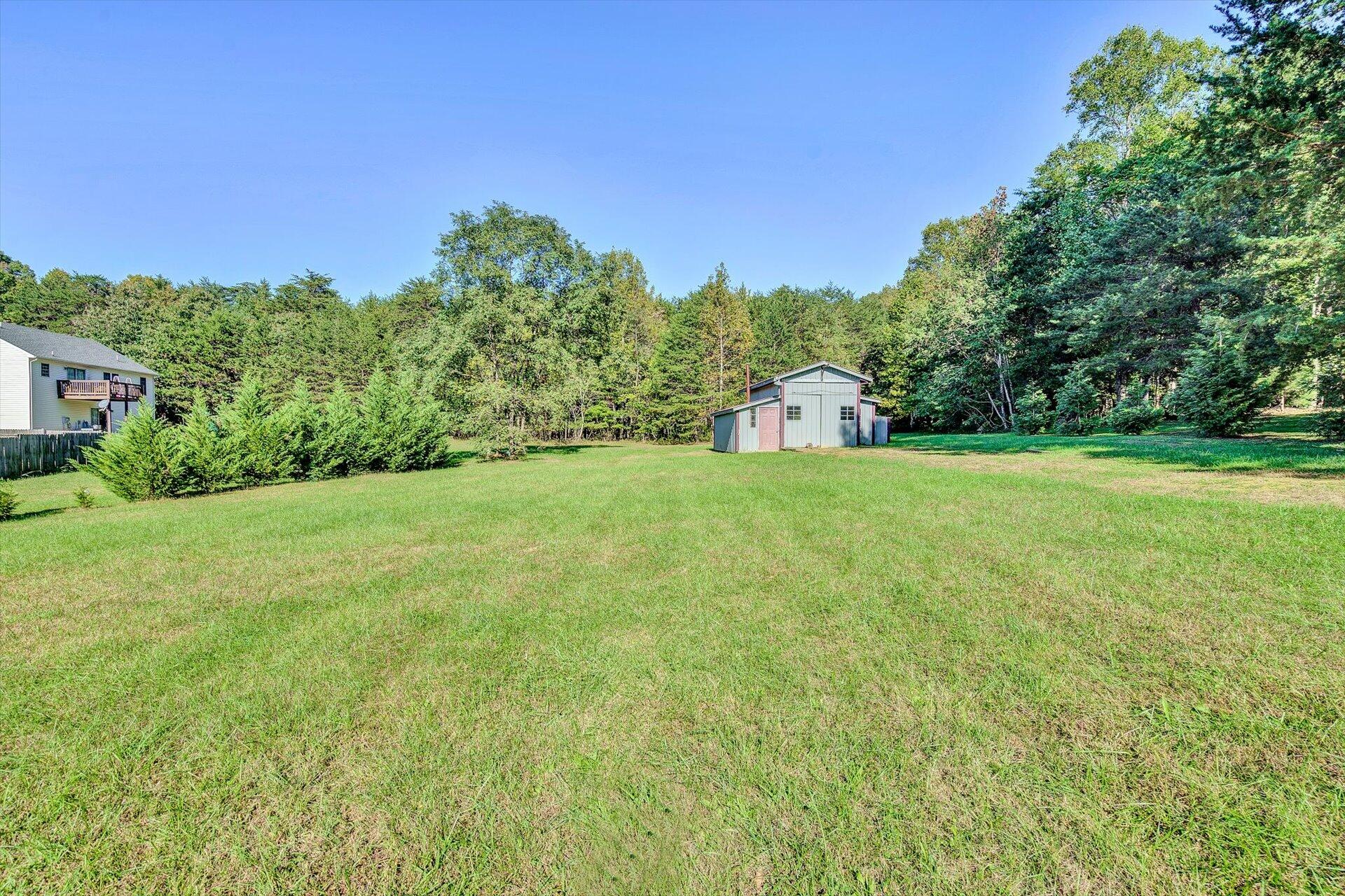 5925 Scruggs Road Moneta, VA 24121 - Photo 22 of 26 22-101920210065
