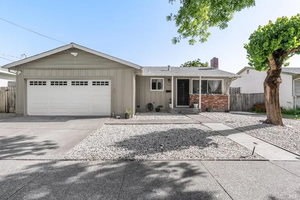 $600,000 | 1558 West 3rd Street, Santa Rosa, CA 95401