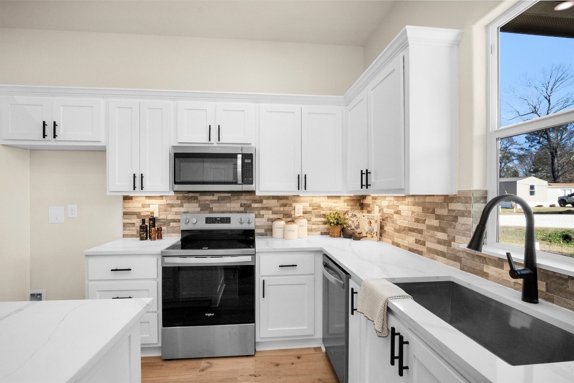 104 Canary St Point Point Blank, TX 77364 - Photo 5 of 28