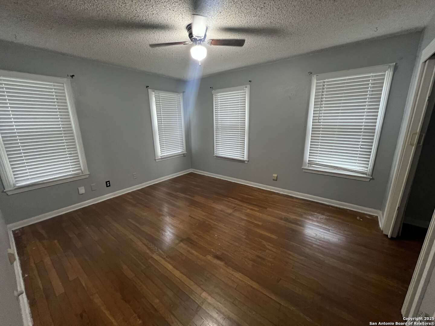 1012 East Walnut Street Seguin, TX 78155 - Photo 17 of 22