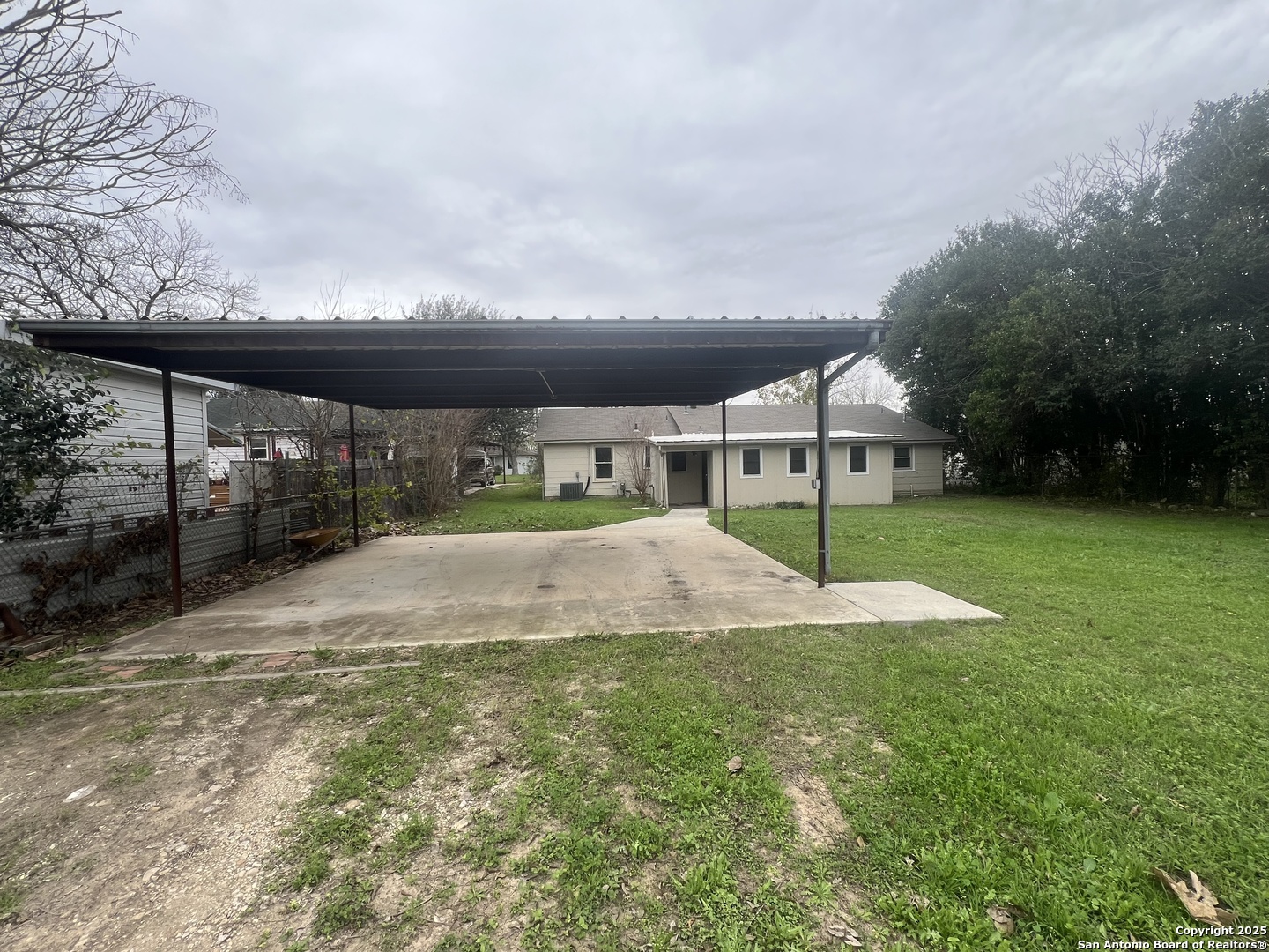 1012 East Walnut Street Seguin, TX 78155 - Photo 6 of 22