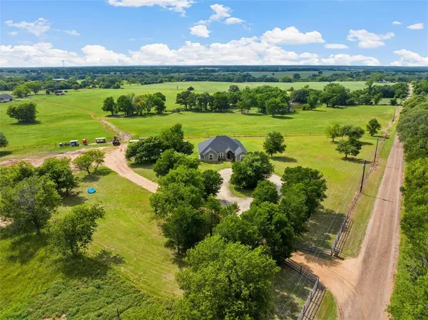 $749,000 | 638 County Road 337, Rosebud, TX 76570