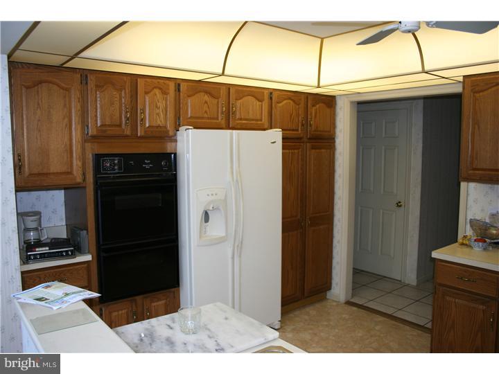 6930 Greenhill Road Philadelphia, PA 19151 - Photo 12 of 21 Kitchen