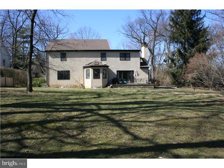 6930 Greenhill Road Philadelphia, PA 19151 - Photo 18 of 21 Exterior Back