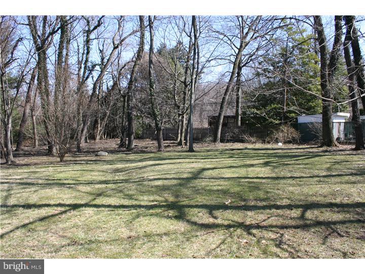 6930 Greenhill Road Philadelphia, PA 19151 - Photo 3 of 21 Exterior Back
