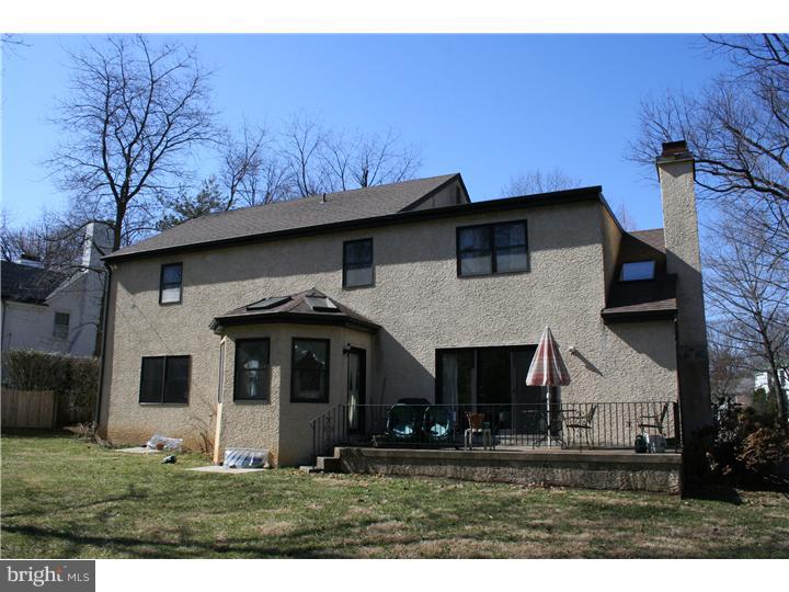 6930 Greenhill Road Philadelphia, PA 19151 - Photo 4 of 21 Exterior Back