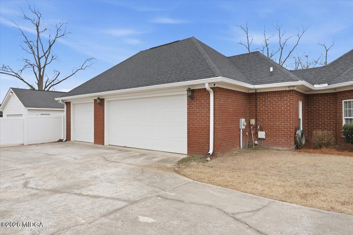 4136 Sardis Church Road Macon, GA 31216 - Photo 42 of 45 Three Car Attached Garage