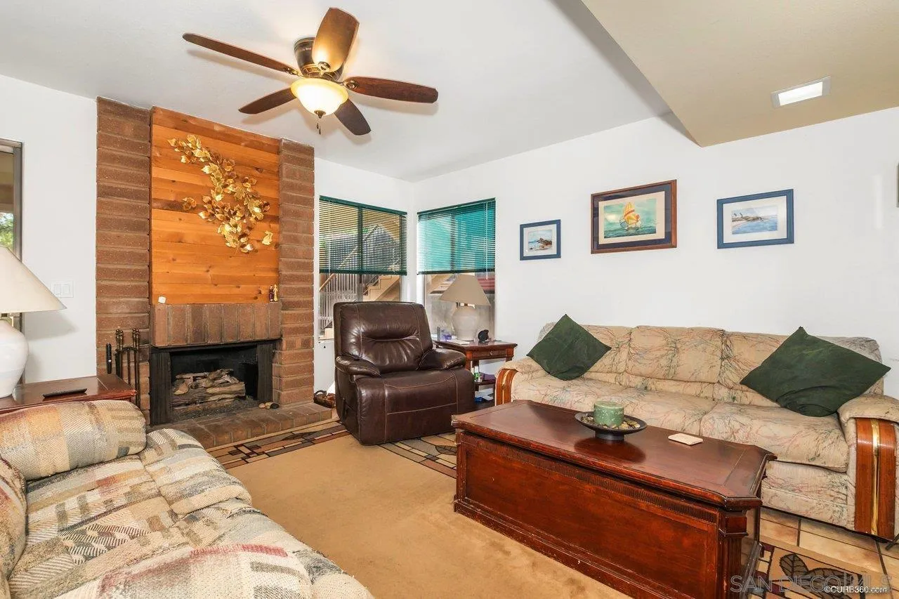 713 Roca Road Chula Vista, CA 91910 - Photo 6 of 26 a living room with furniture