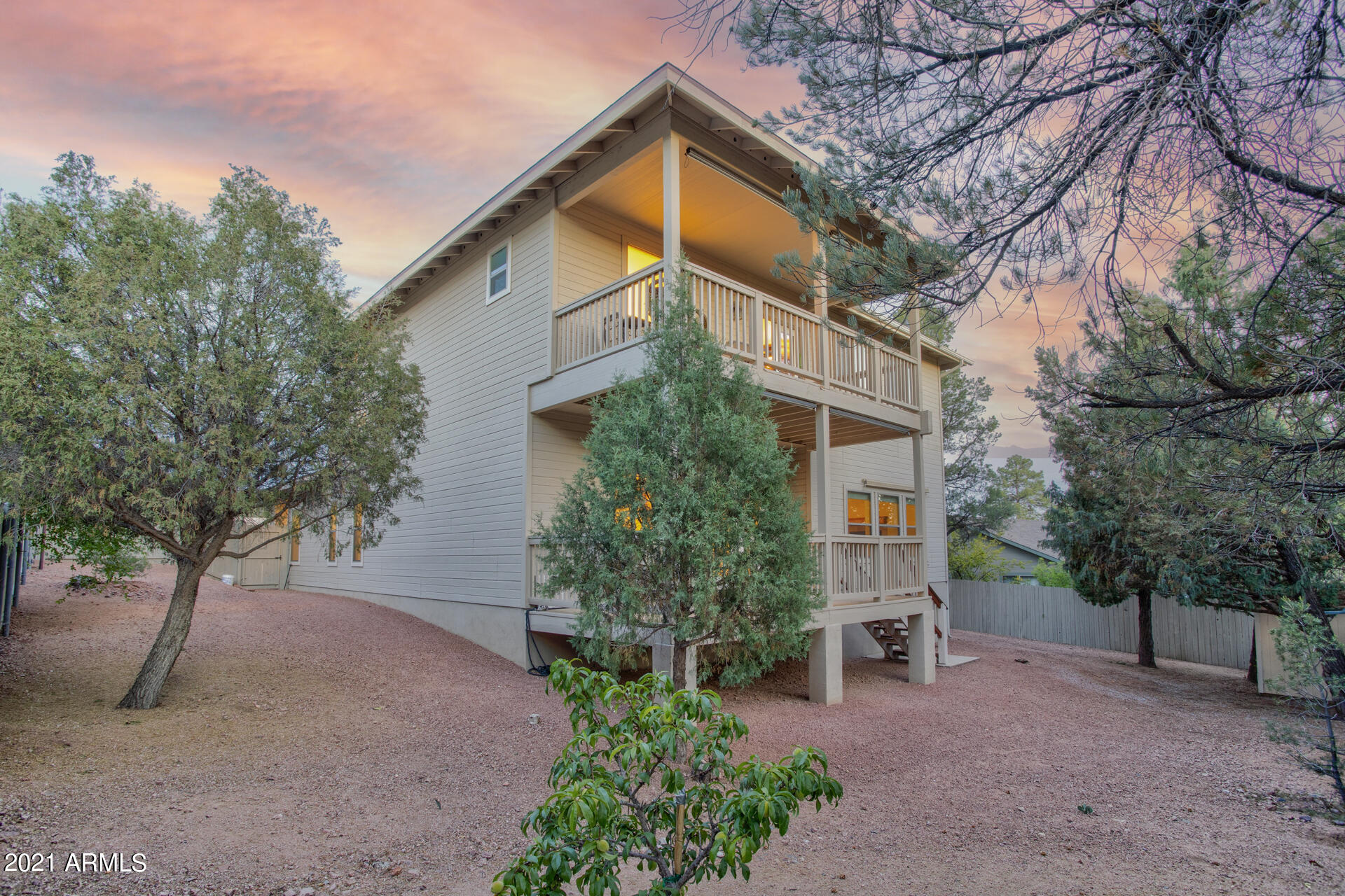 604 North Oak Ridge Road Payson, AZ 85541 - Photo 7 of 55 a view of a house with a tree and a yard