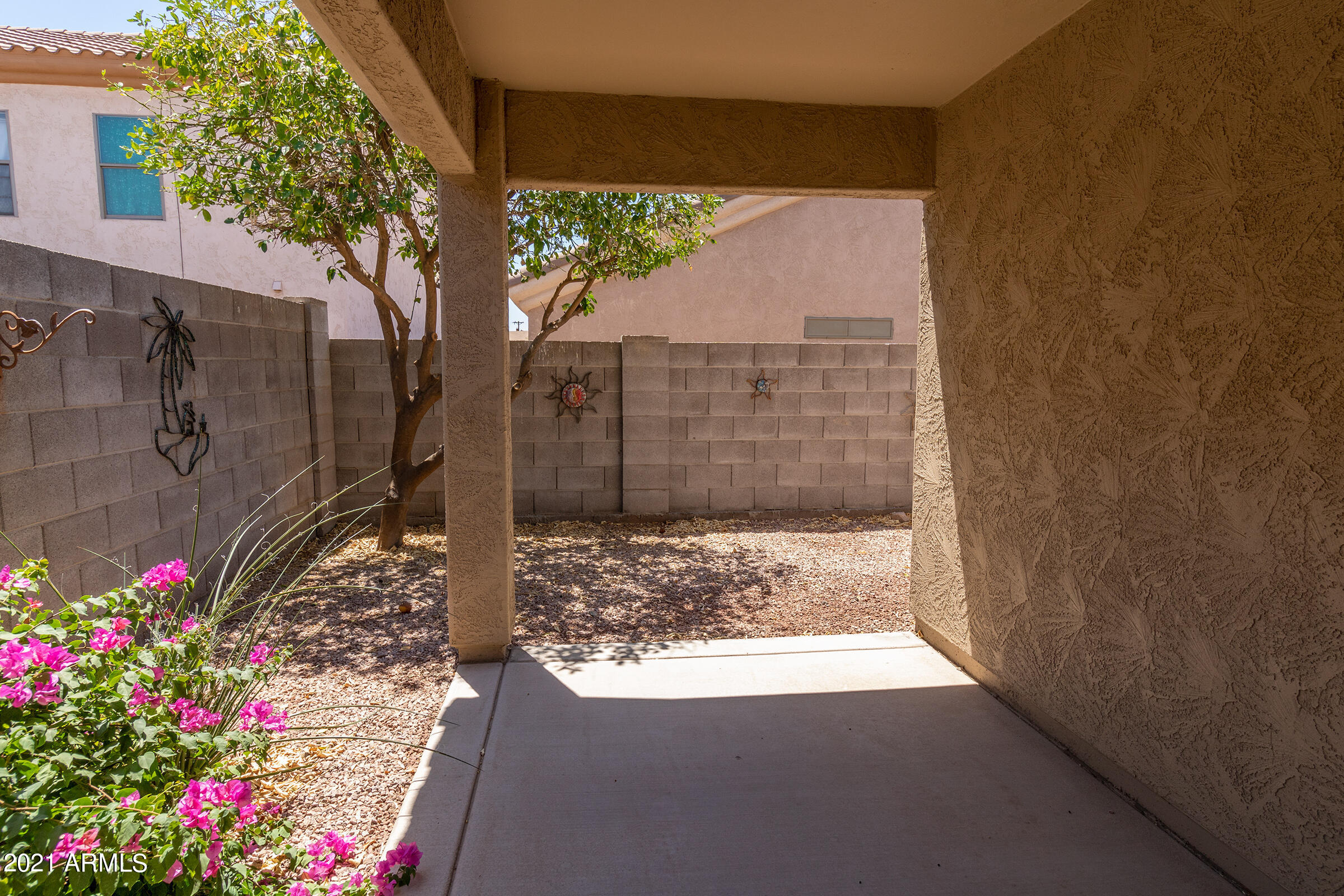10437 East Butte Street Apache Junction, AZ 85120 - Photo 23 of 25 23 Backyard V1