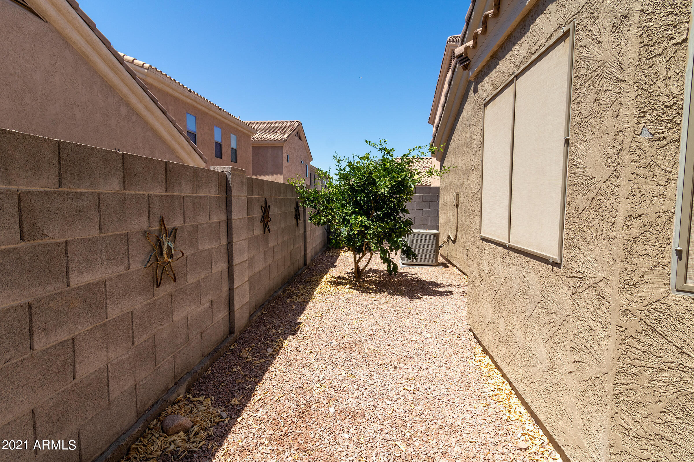 10437 East Butte Street Apache Junction, AZ 85120 - Photo 24 of 25 24 Backyard V2