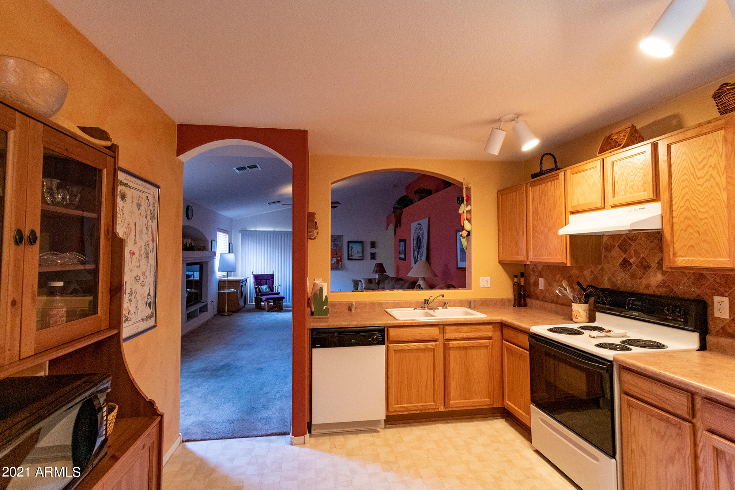 10437 East Butte Street Apache Junction, AZ 85120 - Photo 7 of 25 7 Kitchen V2