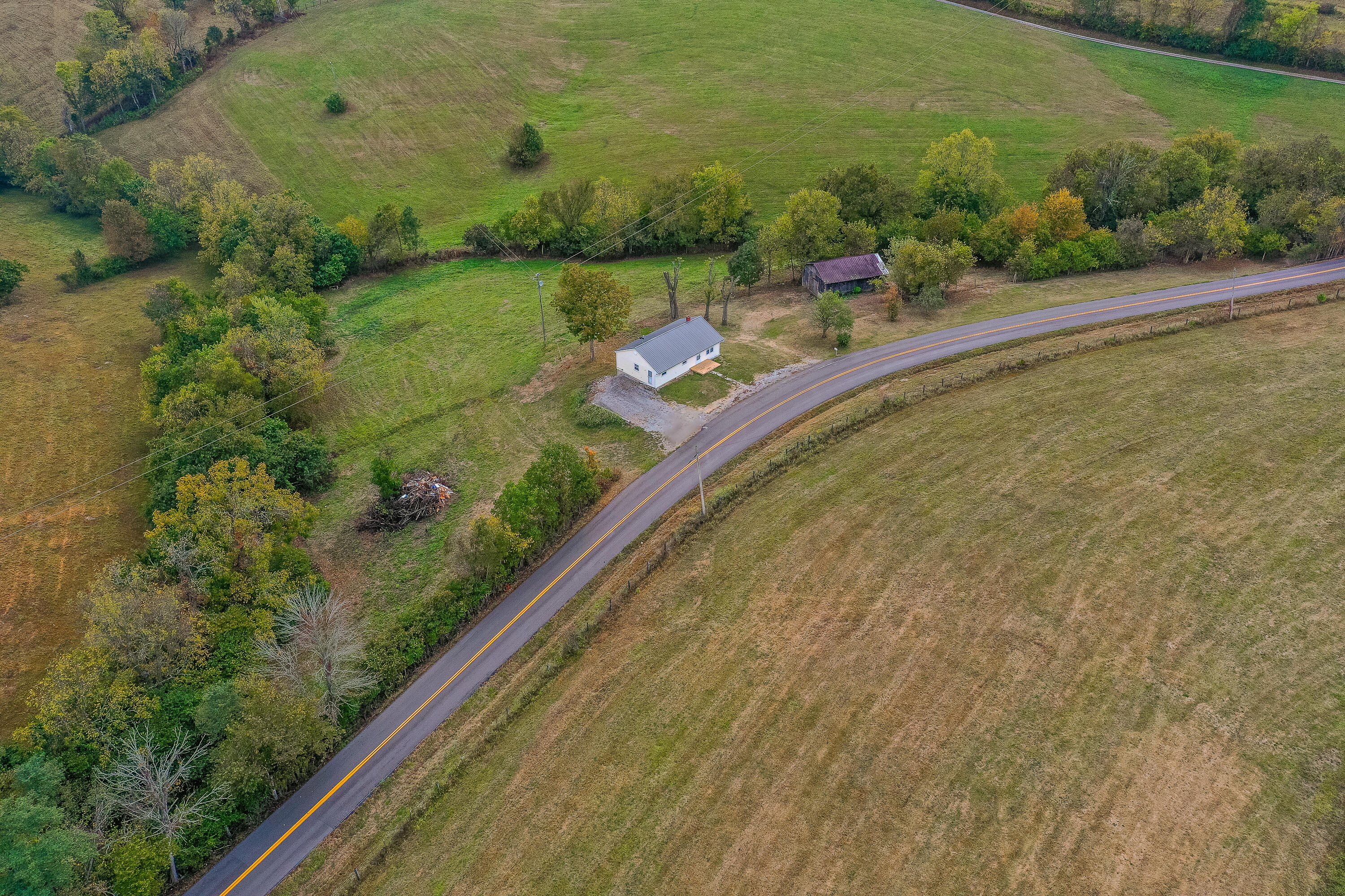 2262 Perry Rogers Road Lancaster, KY 40444 - Photo 2 of 36 D-1
