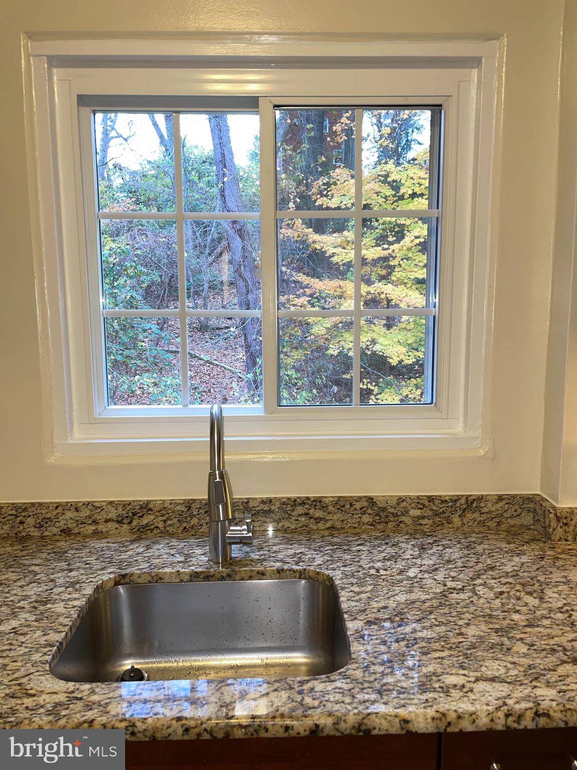 3626 Gunston Road Alexandria, VA 22302 - Photo 8 of 48