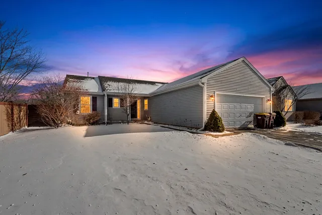 $289,900 | 338 Timber Drive, Harvard, IL 60033