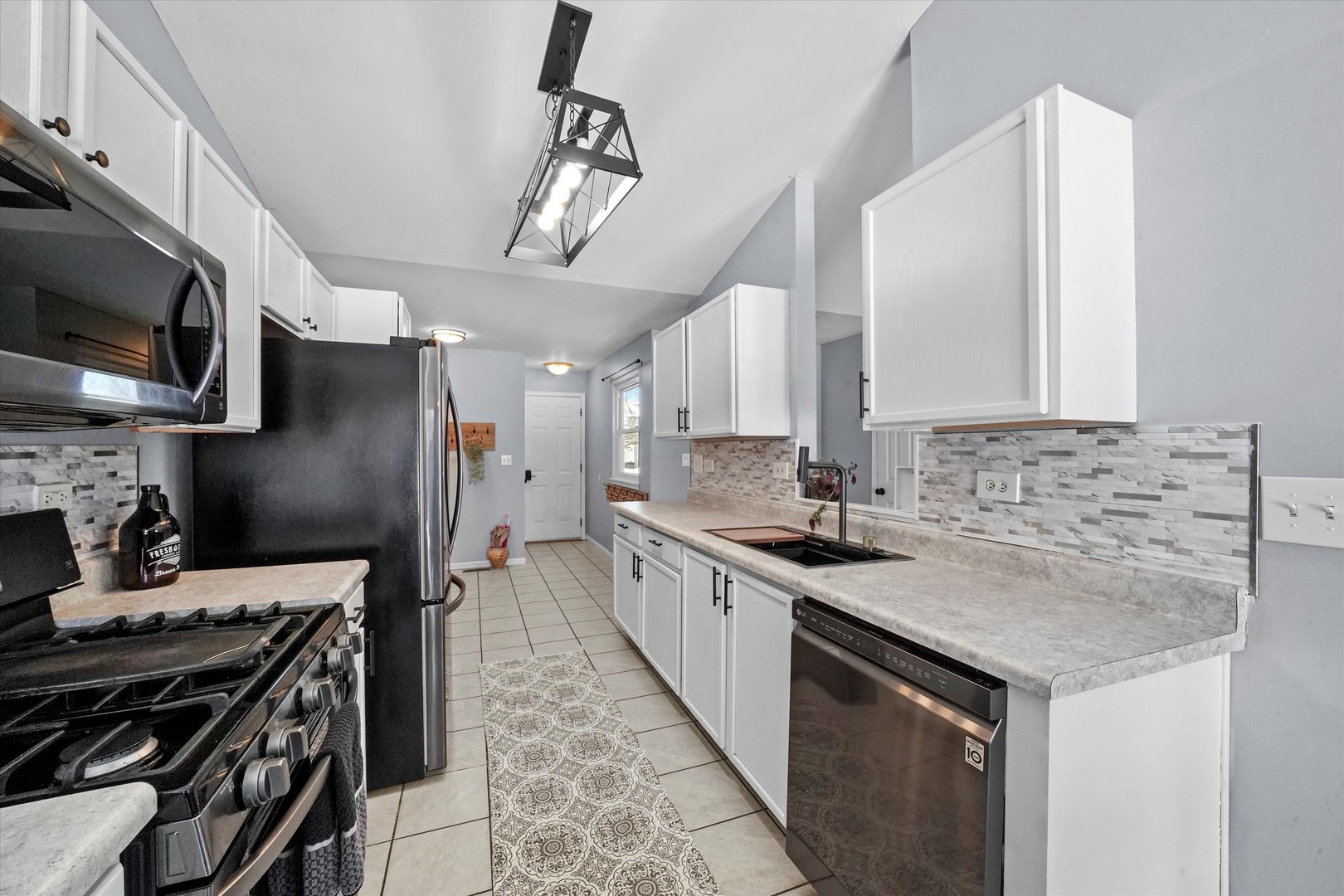 338 Timber Drive Harvard, IL 60033 - Photo 2 of 45