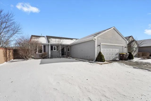 $289,900 | 338 Timber Drive, Harvard, IL 60033