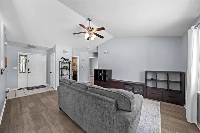 $289,900 | 338 Timber Drive, Harvard, IL 60033