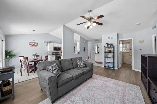 $289,900 | 338 Timber Drive, Harvard, IL 60033