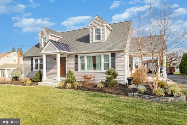 $449,900 | 202 North Decatur Street, Strasburg, PA 17579