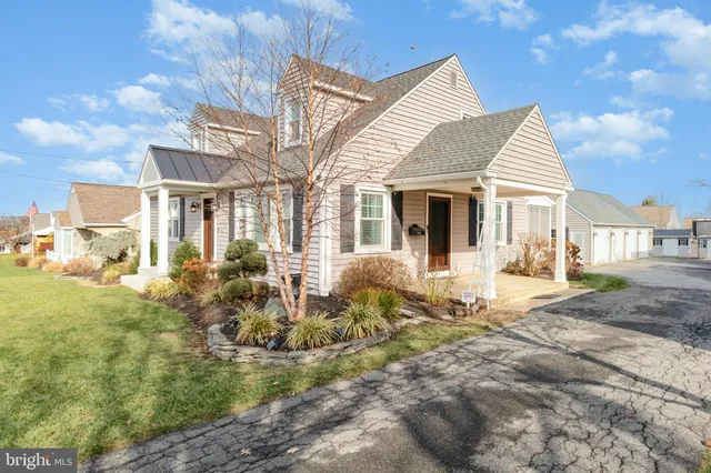 $449,900 | 202 North Decatur Street, Strasburg, PA 17579