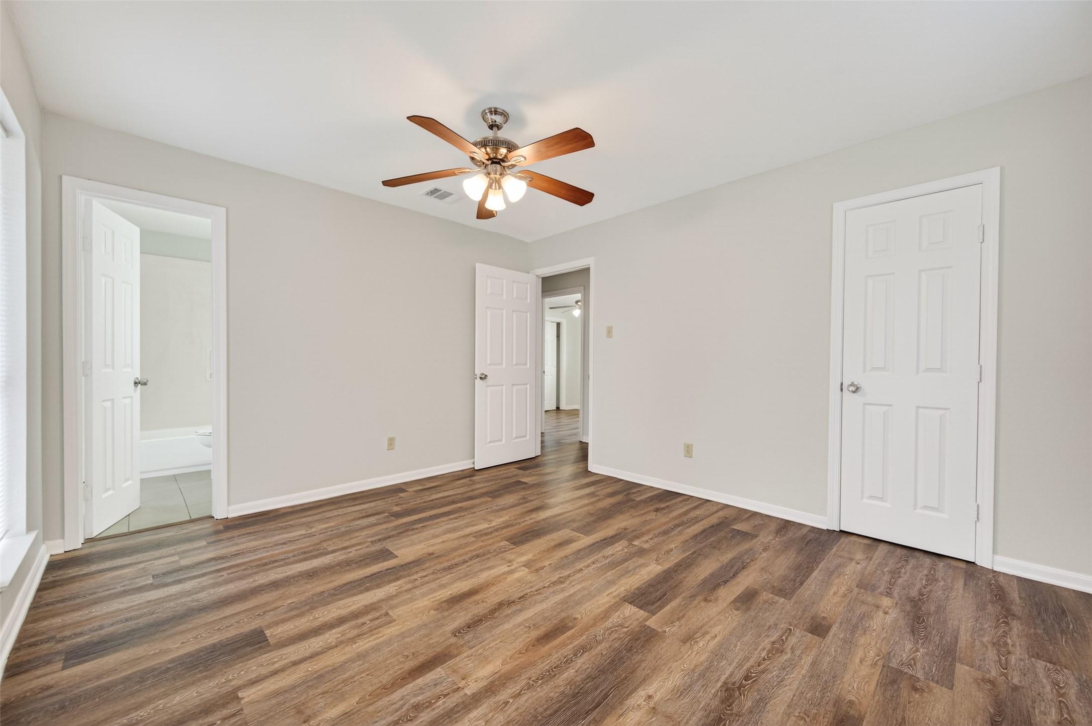 2103 Briar Ridge Drive Rosenberg, TX 77471 - Photo 14 of 20 Another view of Primary Bedroom / Bath