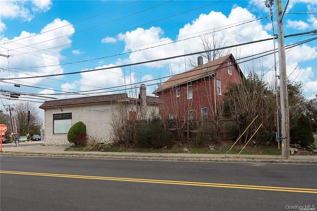 100 Steamboat Road Great Neck, NY 11024 - Photo 5 of 8 a view of a street