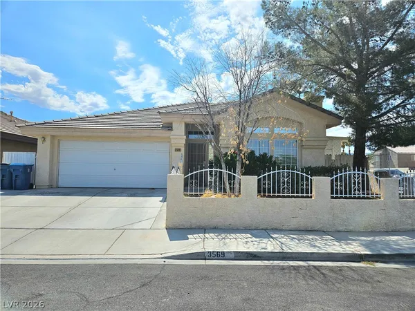 $1,850 | 3569 Windy Bluff Street, Las Vegas, NV 89129