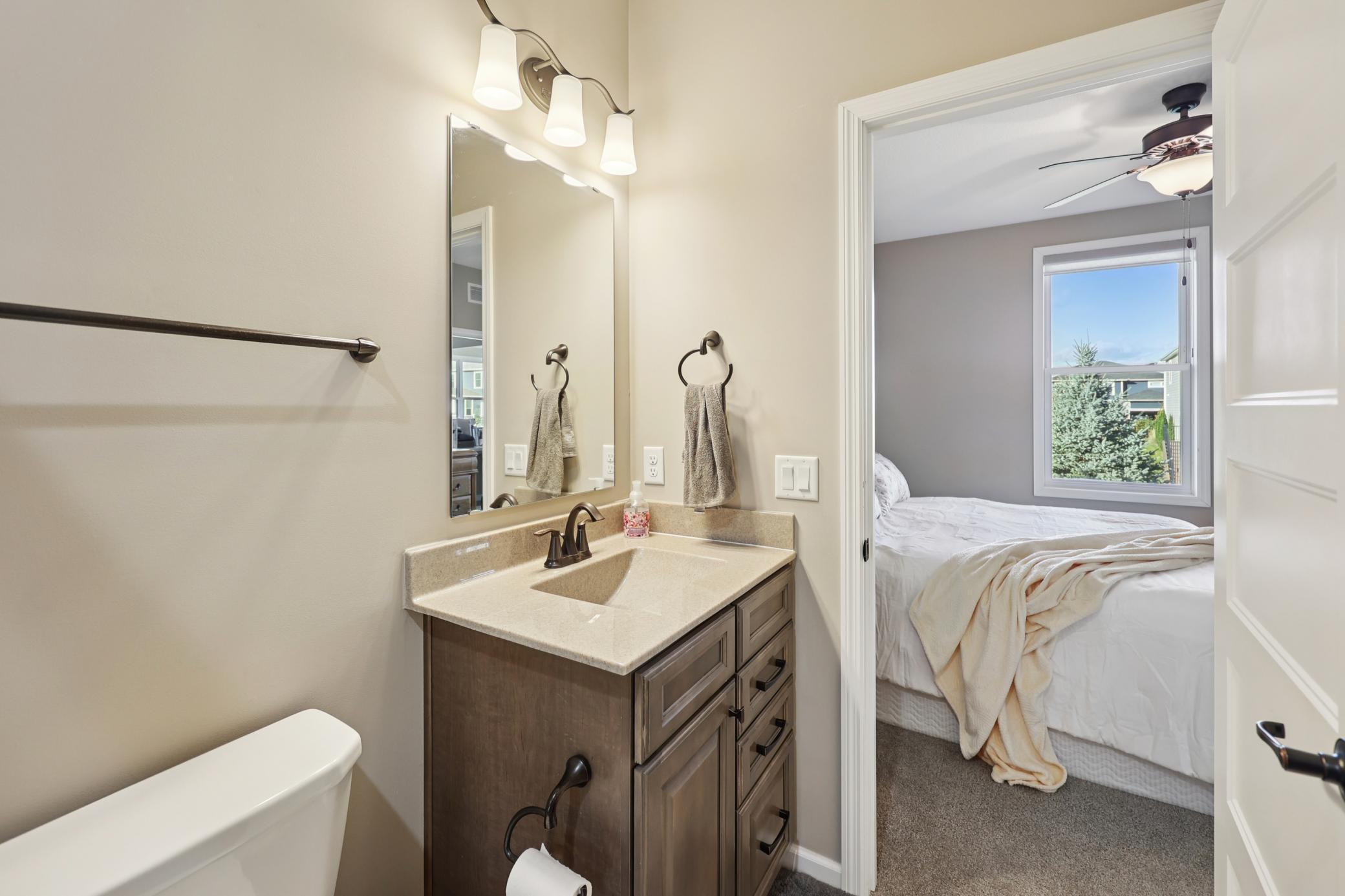 16868 Reeder Ridge Eden Prairie, MN 55347 - Photo 16 of 48