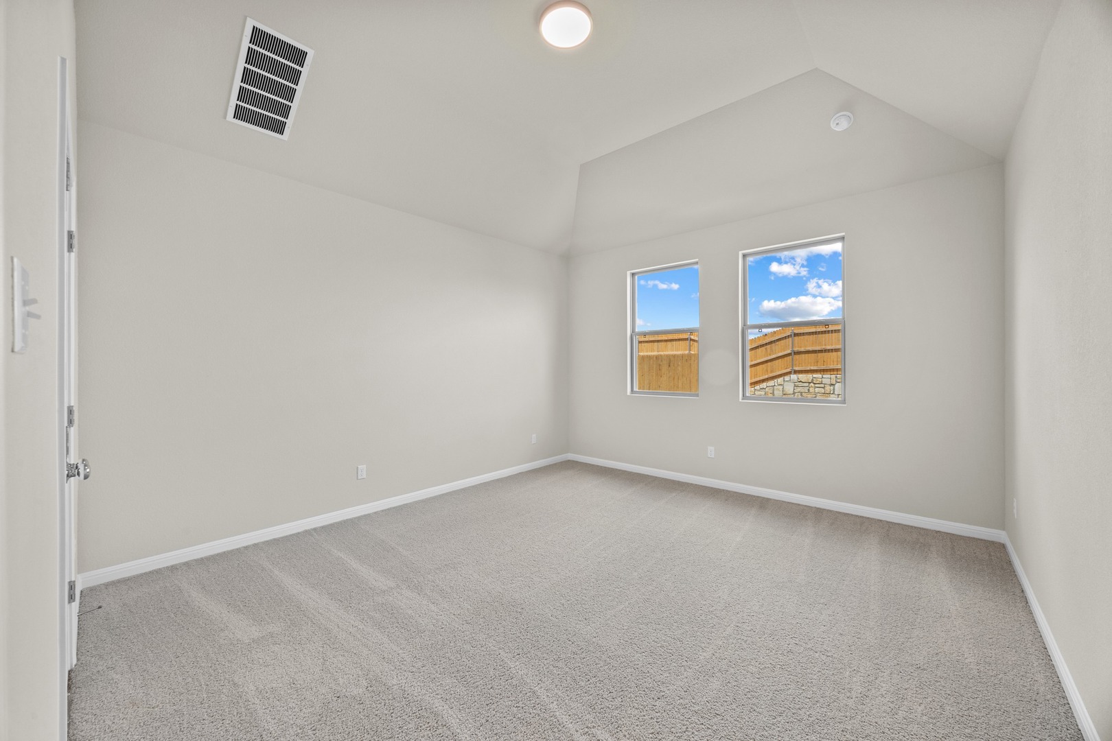 206 Hornet Street Elgin, TX 78621 - Photo 15 of 39