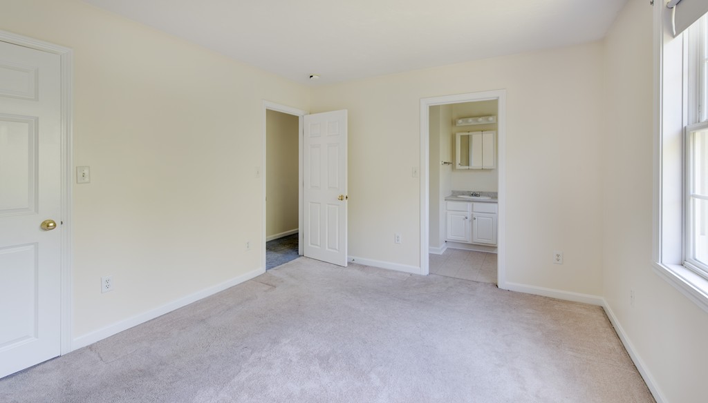 12 Hamilton Way Holbrook, MA 02343 - Photo 8 of 13 an empty room with windows