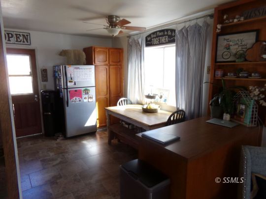 832 East California Avenue Ridgecrest, CA 93555 - Photo 5 of 17