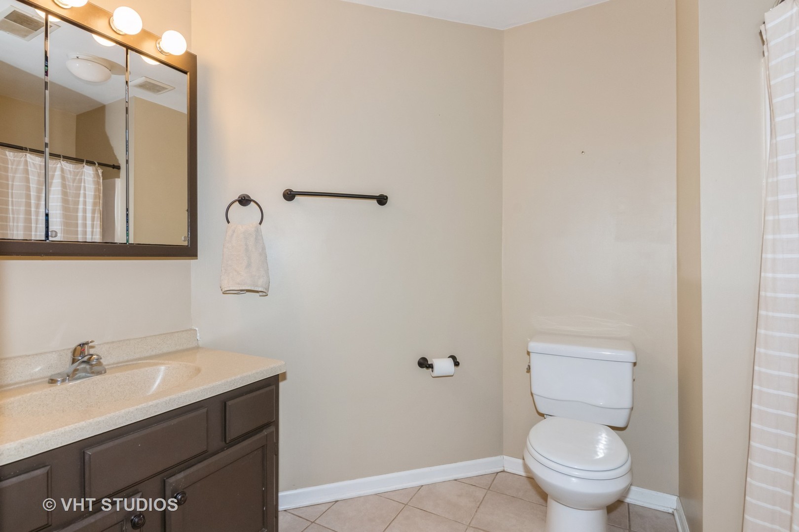 1023 Horizon Ridge Lake In The Hills, IL 60156 - Photo 16 of 24 Gallery Image 16