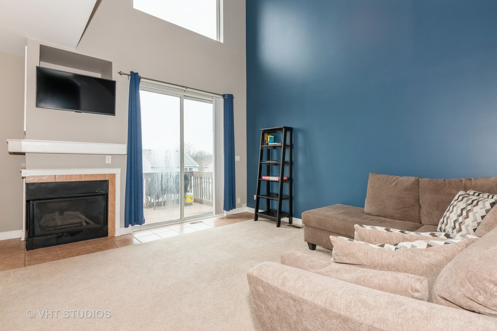 1023 Horizon Ridge Lake In The Hills, IL 60156 - Photo 4 of 24 Gallery Image 4