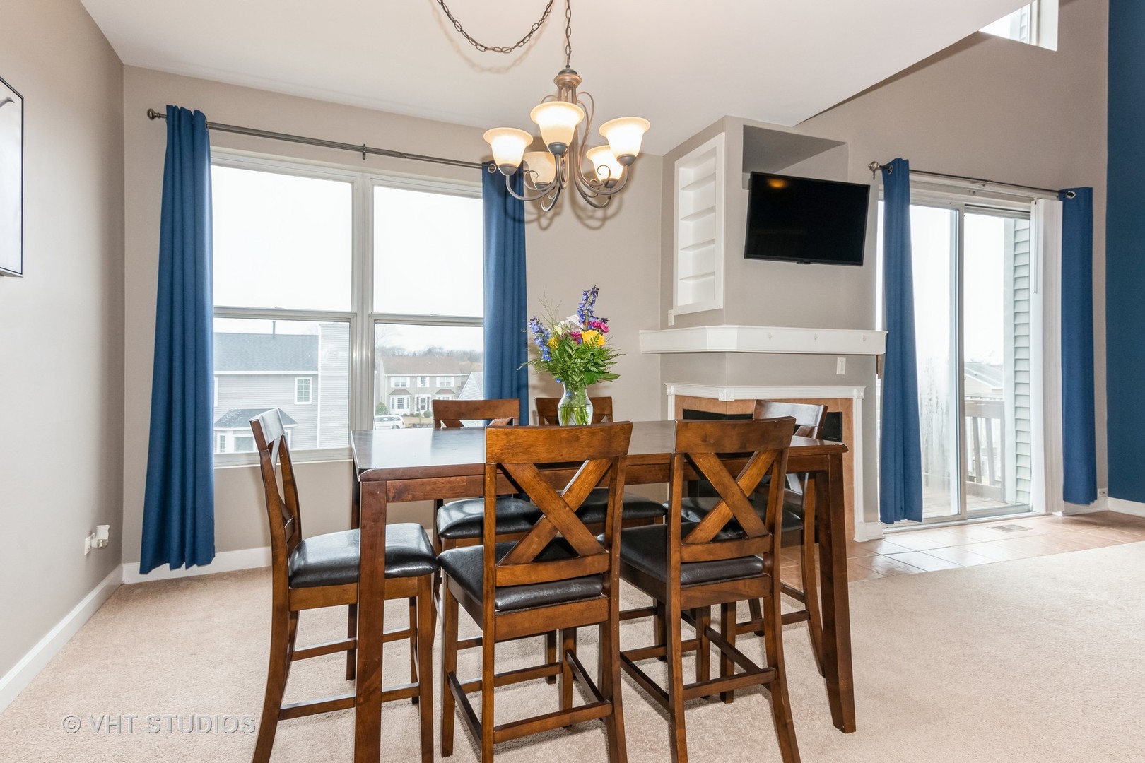 1023 Horizon Ridge Lake In The Hills, IL 60156 - Photo 7 of 24 Gallery Image 7